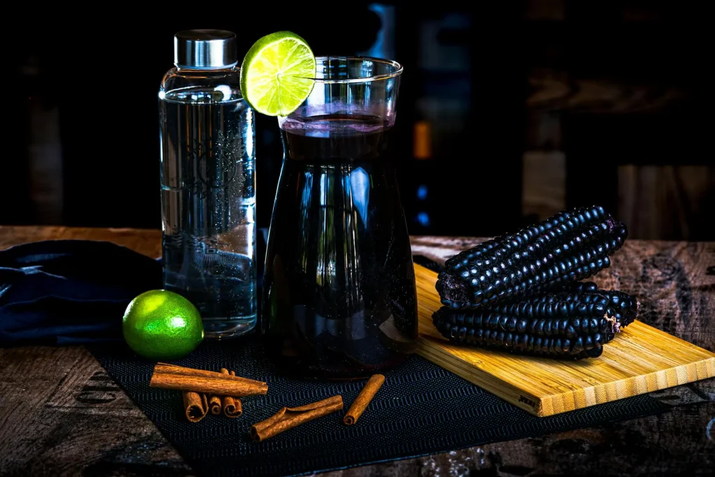 Chicha Morada: La Bebida Púrpura de los Dioses Incas que Conquistó el Perú